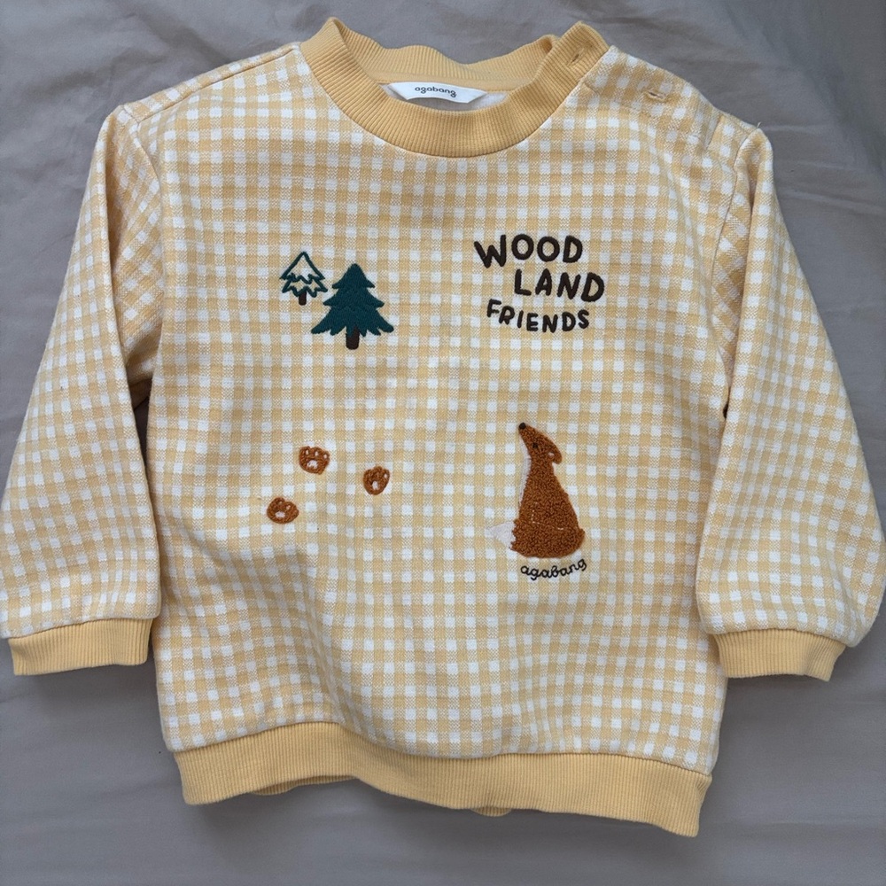 AGABANG (Korea) sweater